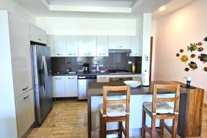 3 BR beach front apt at playa bonita aquamarine building #202