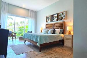 3 BR beach front apt at playa bonita aquamarine building #202