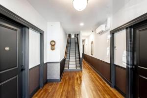 Walk to Bathhouses, Restaurants, Heart of Downtown, Room # 303