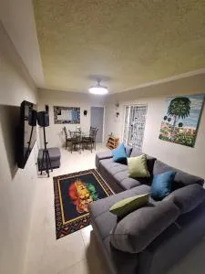 Comfortable 2 bed Apartment - Stanmore Grove