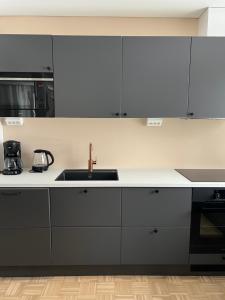 Kotirinne 135 - järven rannalla