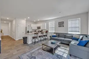 Cozy Luray Townhome Getaway townhouse - Shenandoah Forest