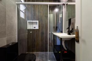 2Qtos a 100m da Praia de Copacabana | NSC 3861101