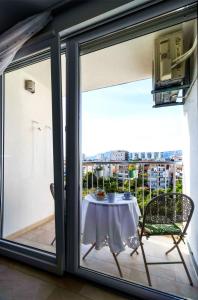 Apartment PERLA - Two Bedroom Apartment With Stunning View