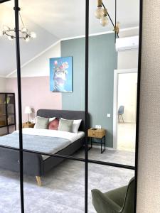 Modern Apartment, 5mins to Rynok Square