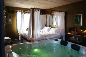 Villa spacieuse et élégante en campagne à Fontvieille offrant sauna