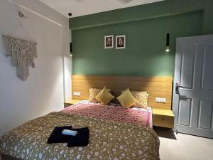 1 BHK Fully Furnished - Soorya Madhavam Apartments - Flat No - C2 - Guruvayur, - 150m to North Nada - Family only