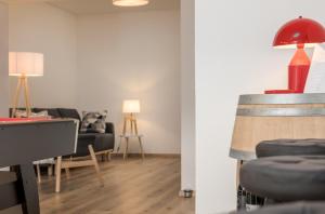 Elbling Appartement for 4 People - Billiards - 2 Bedrooms - 2 Bathrooms - Balcony with Mosel View - Parking - Wine Barrel Bar - Fully Equipped Kitchen - Netflix - WaipuTV - 3 km from Cochem