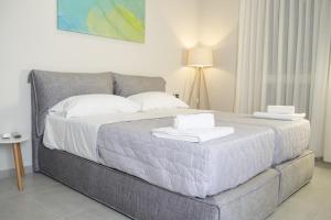 STAY-FIVE Modern Central Studios Self Check-in & Fast Wi-Fi