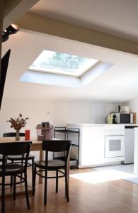 Appartements Nid de Line - Hostal Naou - Wifi-Netflix : photos des chambres