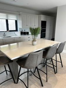 Kells Ocean View Luxury Retreat