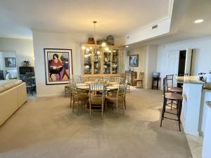 Corner oceanfront 16th floor beauty with access toamenities condo