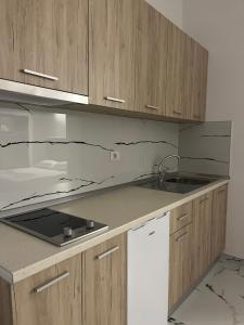 Xhefris Apartments