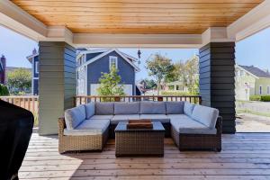 On the Rocks by Seabrook Hospitality