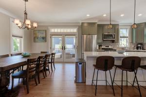 On the Rocks by Seabrook Hospitality