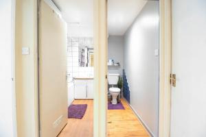 Battersea Apartment near Battersea Power Station Private Rooms or Entire Flat