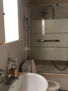 Cozy Loft with Fireplace & View