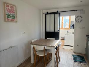 Appartements L ermitage Appartement 4 couchages avec terrasse et jardin, a 7 kms de Metz : Appartement 1 Chambre