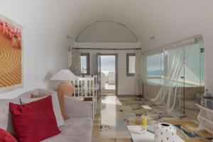 Iliovasilema Hotel & Suites Santorini Greece