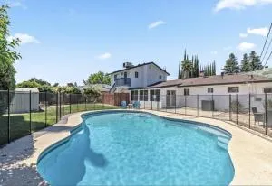 Homey Pool Fun Gameroom Sunnyside Retreat - Fowler