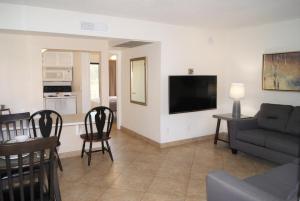 119 Fully Furnished 1BR Suite-Outdoor Pool