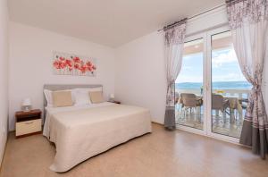 Apartments Adriatic Blue with pool