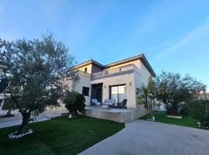 villa avec piscine privée sans vis-à-vis - Bompas