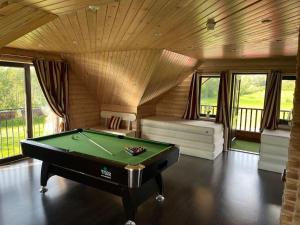 Beautiful log cabin Druviņas