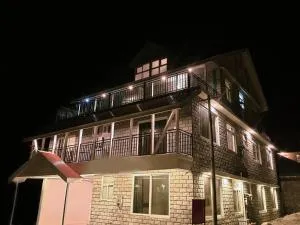 Qayam Apartments Naran - Kāgān