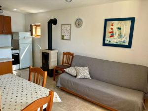 Seaside secluded apartments Cove Lucica, Hvar - 15546