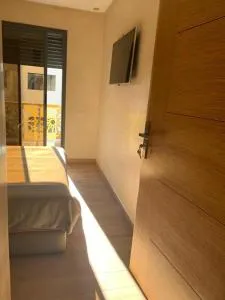 Stunning two Bedroom Apartment brand new - Ben Sergaoʼu