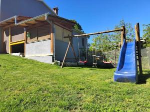 Family-friendly apartments with swimming pool Sveti Martin, Central Istria - Sredisnja Istra - 23295