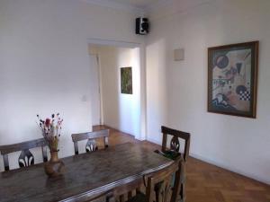 Amplio y luminoso departamento en el corazón de San Telmo