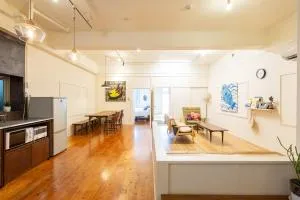 Pineapple Hotel - Tembichō