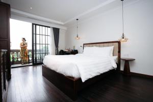 Paradise Soc Son Resort