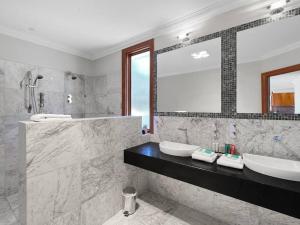 Aurora Cottages - Six Seasons