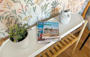 Awesome Home In Västervik With Kitchen