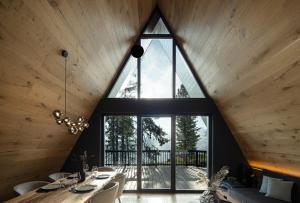 LUXE VISTA Mountain Chalet Cermis - mitten auf der Alm und Skipiste