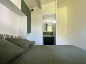 Villa rénovée 80m², 3 chambres, 8 pers, terrasse, parking - FR-1-705-71