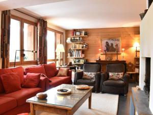 Appartement familial 12 pers. avec balcon, cheminée, proche pistes et commerces à Méribel - FR-1-180-619