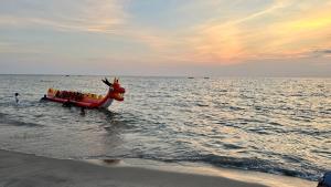 Seasure Beach Resorts Twinnie