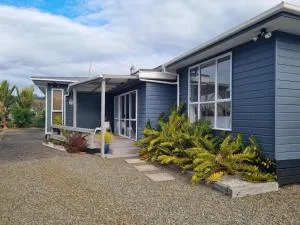 Casa Blue - Coroglen