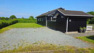 Cozy And Modern Holiday Home WithEquipment