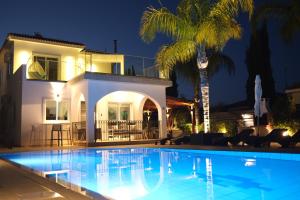 Sunset Villa private complex heated pool