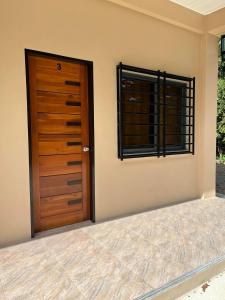 Riz Place Homestay - Queen Sized Bunk x Air-conditioned