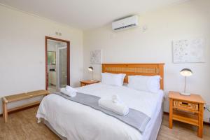 San Lameer Villa 3704 - 2 Bedroom Superior - 4 pax -San Lameer Rental Agency