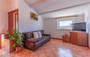 Two-Bedroom Apartment In Medulin