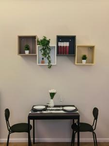 Metro Lodi Apartment