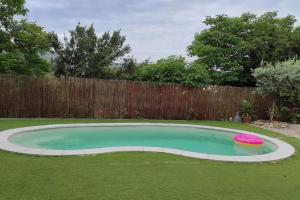 Maisons de vacances sublime appart terrasse piscine privee jardin : Maison 1 Chambre