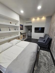 Ellamar City Center Apartment